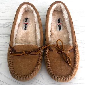 Minnetonka Jr. Trapper moccasin slipper size 10